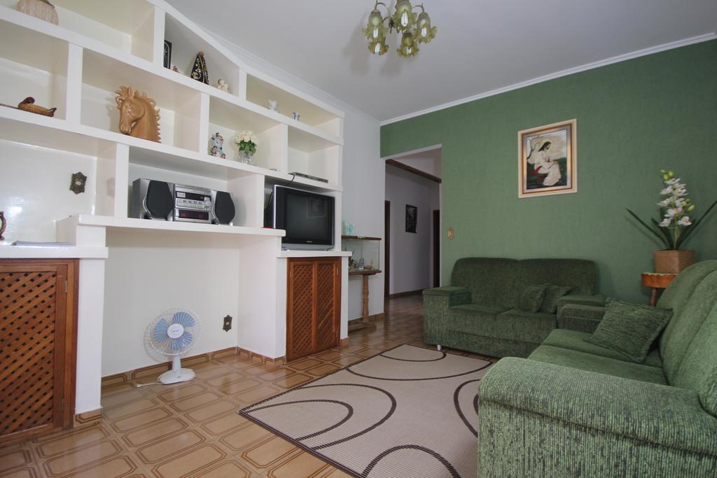 Casa Temporada Gratao 06 Min Dos Parques Thermas Olímpia 部屋 写真